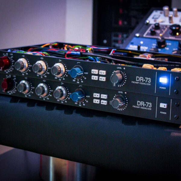 DR-73 – Preamp / Equalizer